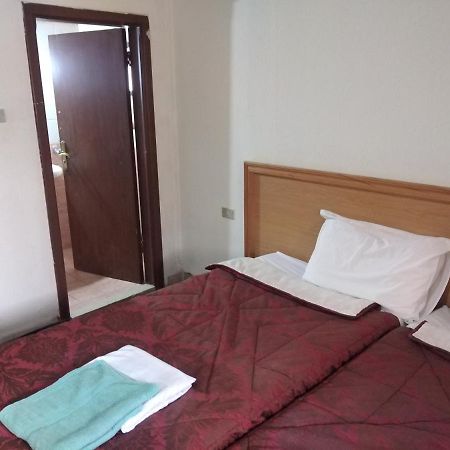 Queen Ayloa Hotel&Restaurant Мадаба Екстер'єр фото