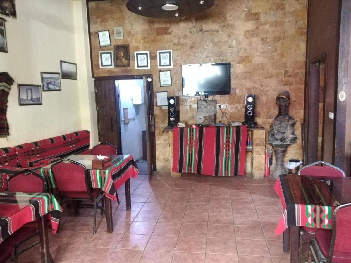 Queen Ayloa Hotel&Restaurant Мадаба Екстер'єр фото